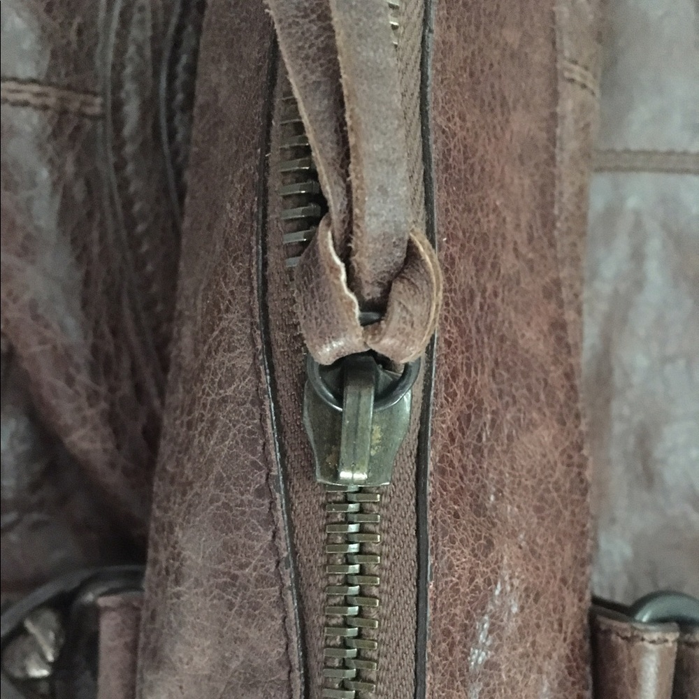 Balenciaga Distressed Brown Leather Shoulder Bag - Picture 7 of 8